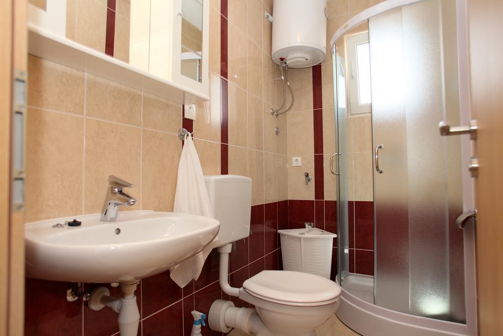 Kaštela Apartments Villa Karlo מראה חיצוני תמונה