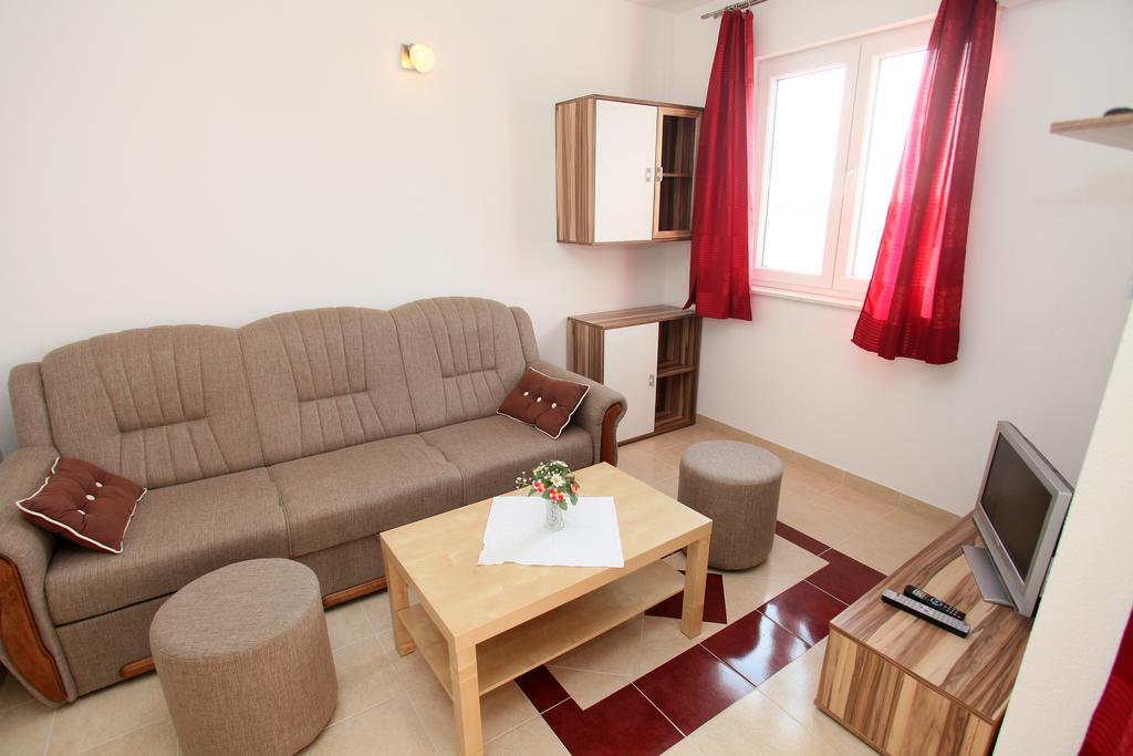 Kaštela Apartments Villa Karlo מראה חיצוני תמונה