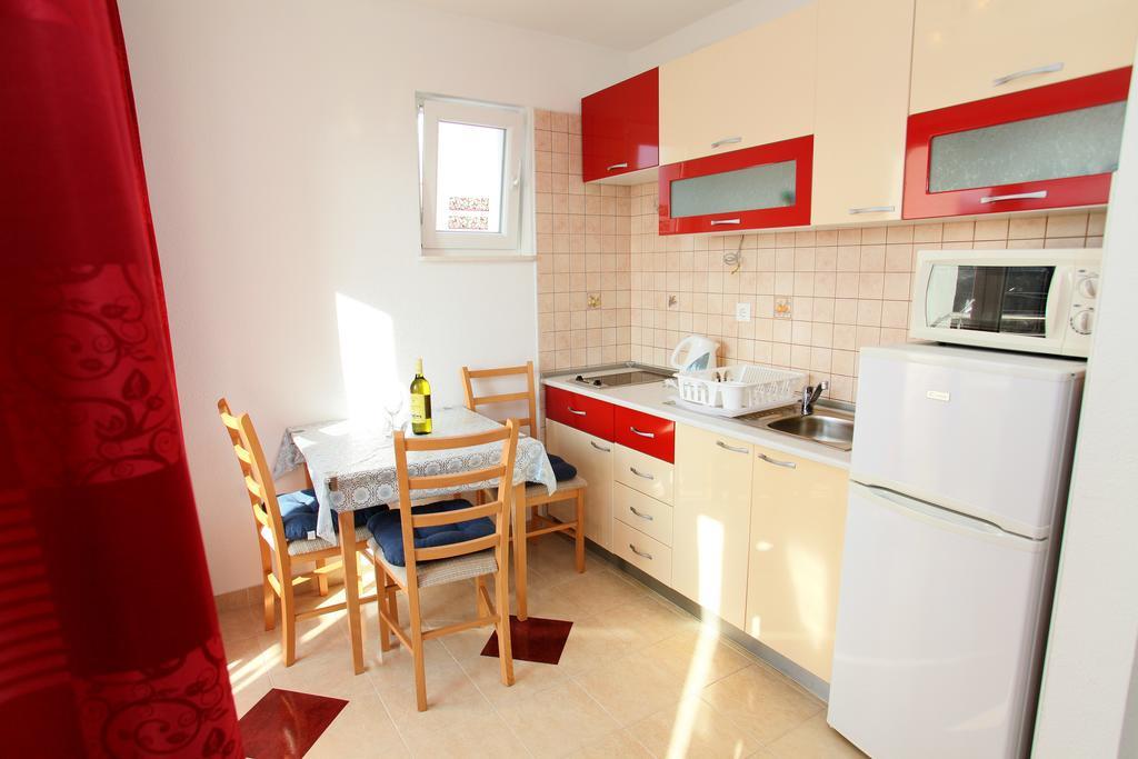 Kaštela Apartments Villa Karlo מראה חיצוני תמונה