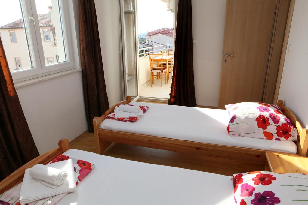 Kaštela Apartments Villa Karlo מראה חיצוני תמונה