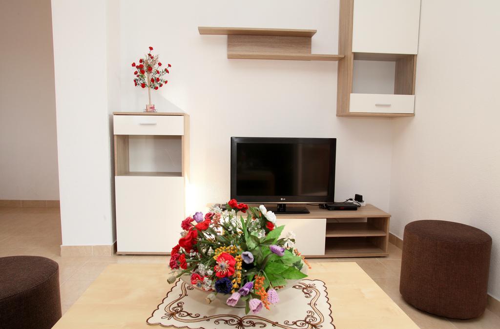 Kaštela Apartments Villa Karlo מראה חיצוני תמונה