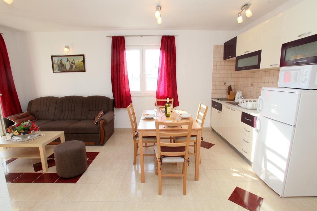 Kaštela Apartments Villa Karlo מראה חיצוני תמונה