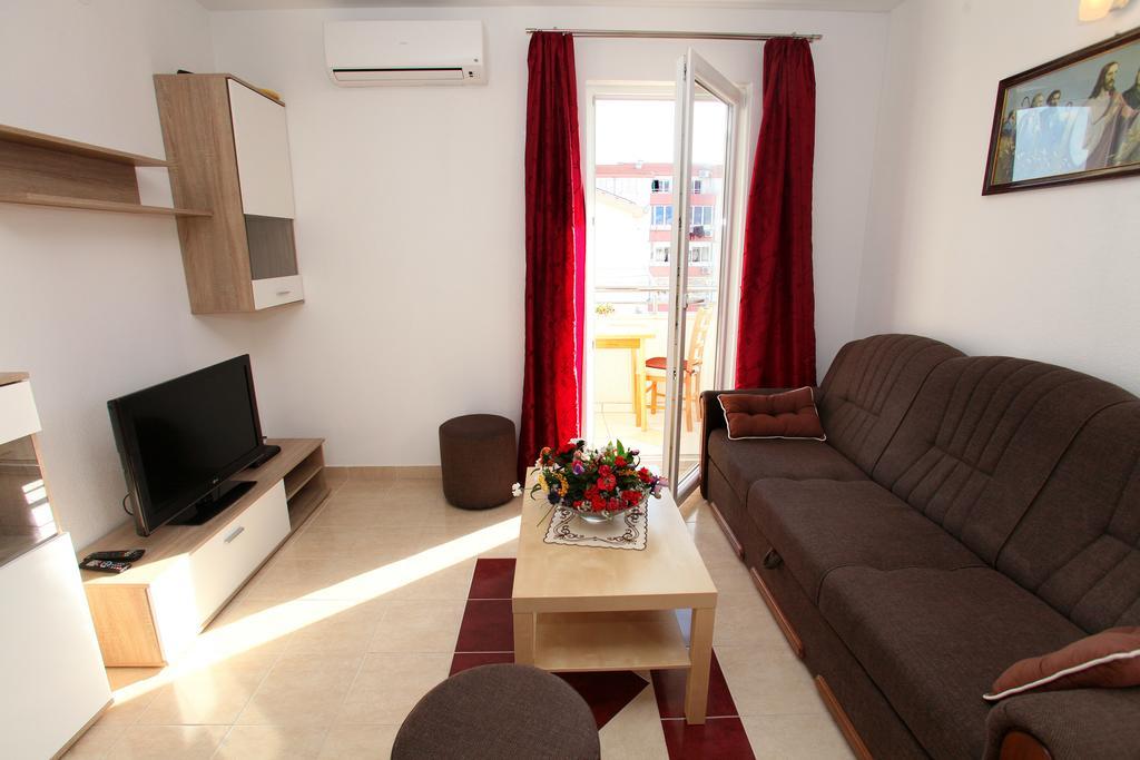 Kaštela Apartments Villa Karlo מראה חיצוני תמונה